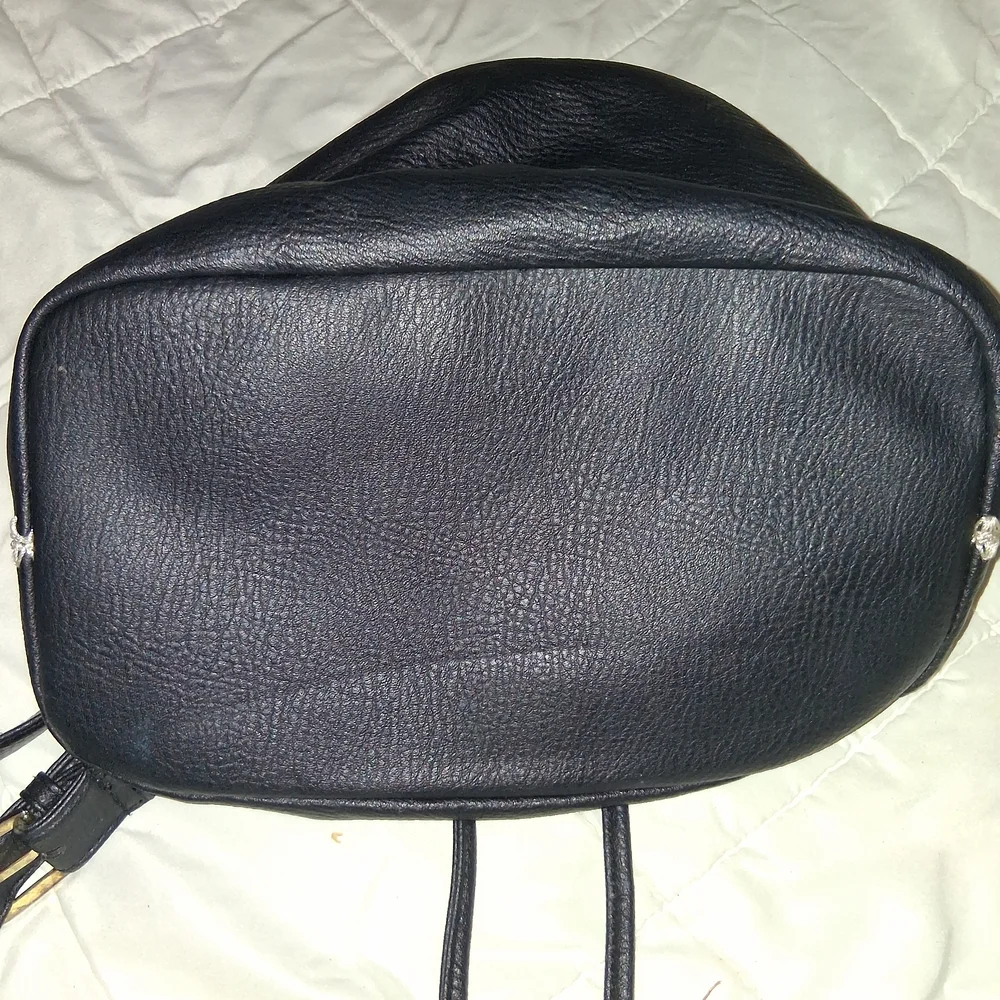 Black Drawstring Crossbody Bag - Women's Shoulder Purse